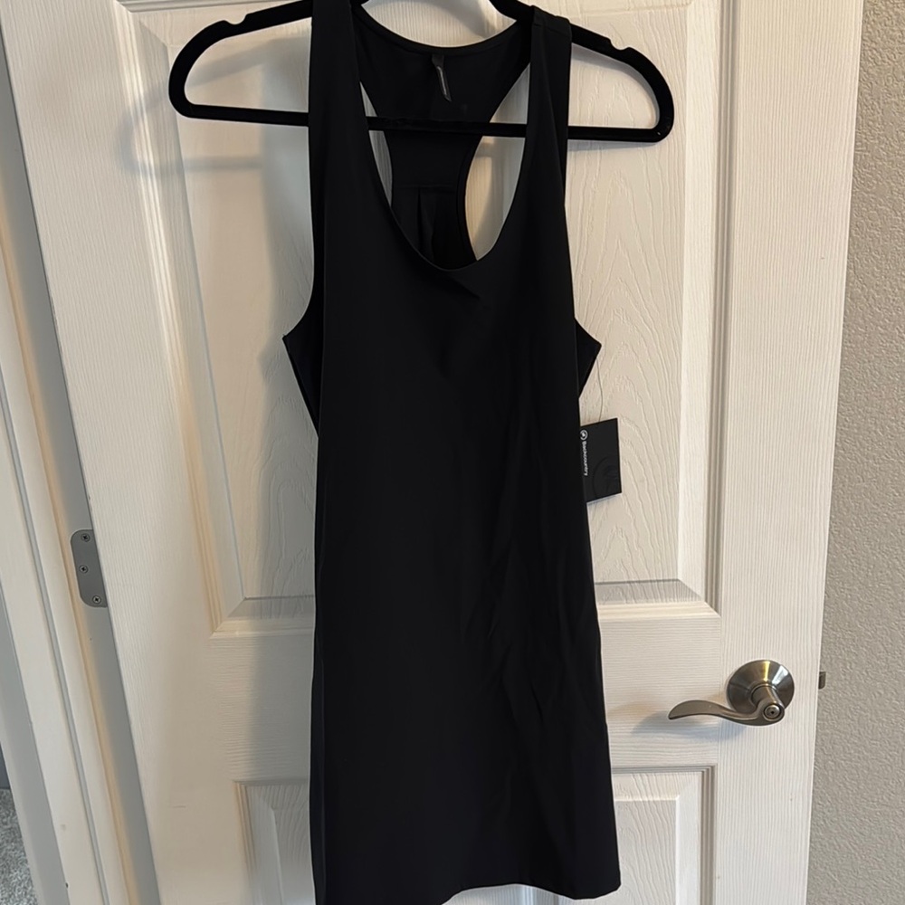 Elegant Black Sleeveless Dress
